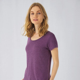 Femme portant T-shirt Odile